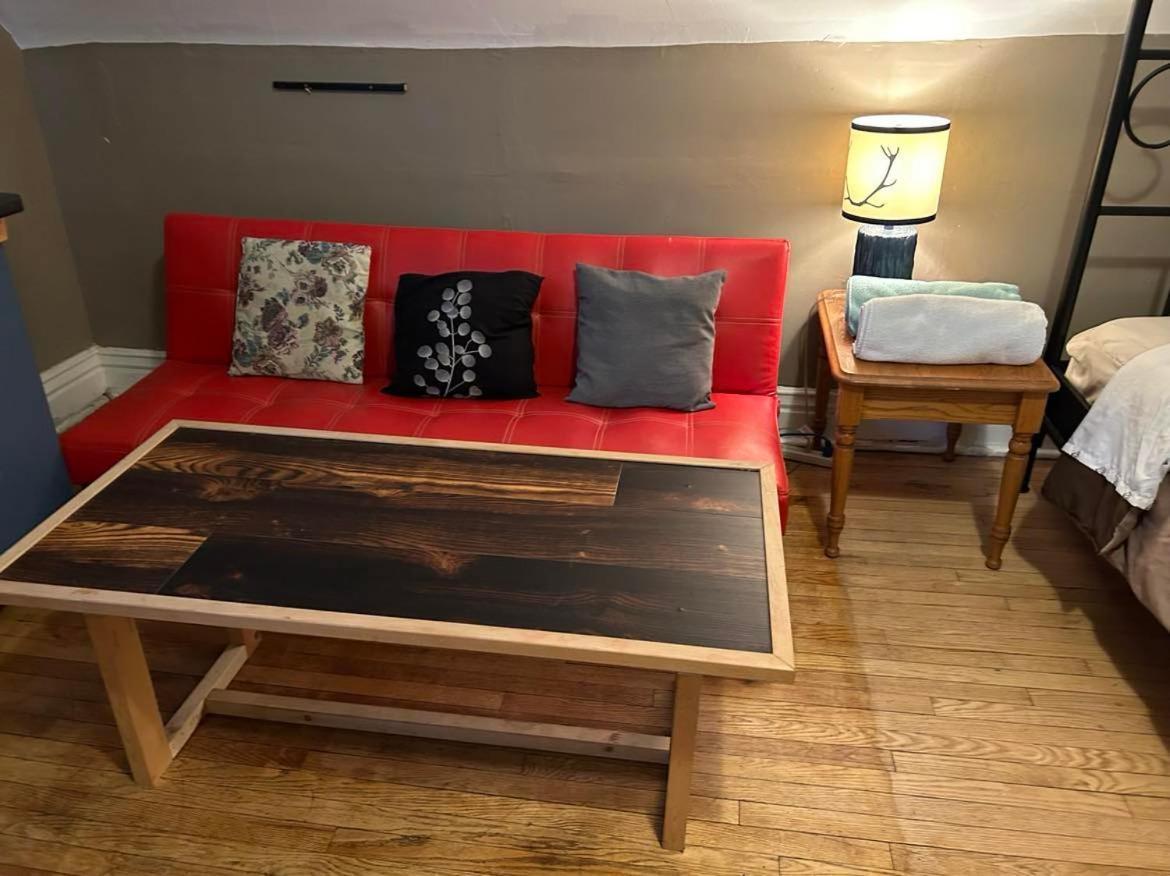 Maryland Homestay In Winnpeg Downtown Winnipeg Bagian luar foto