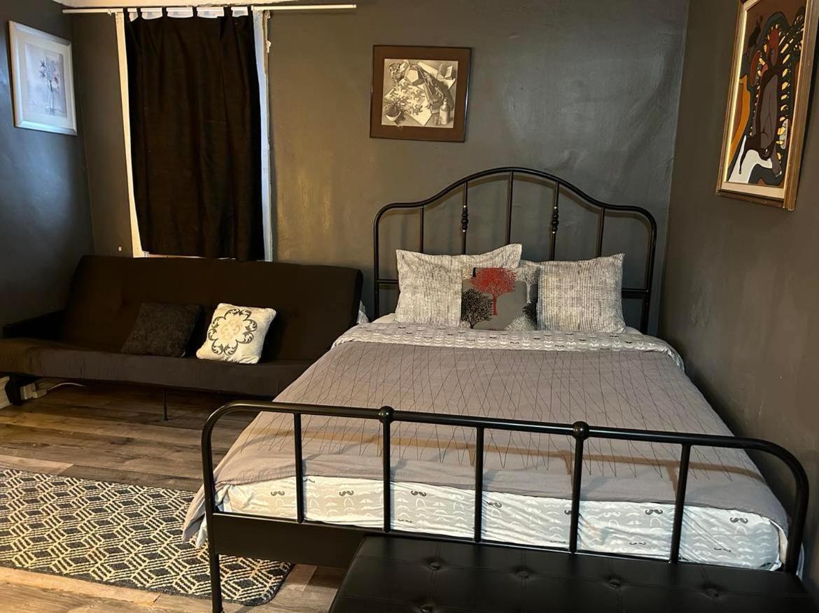 Maryland Homestay In Winnpeg Downtown Winnipeg Bagian luar foto